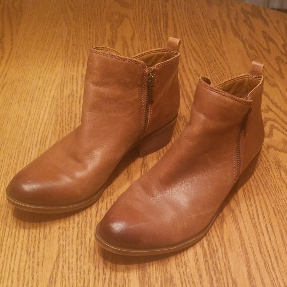 Womens lucky booties